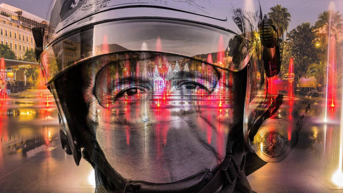 Couvre Feu | Adaptation