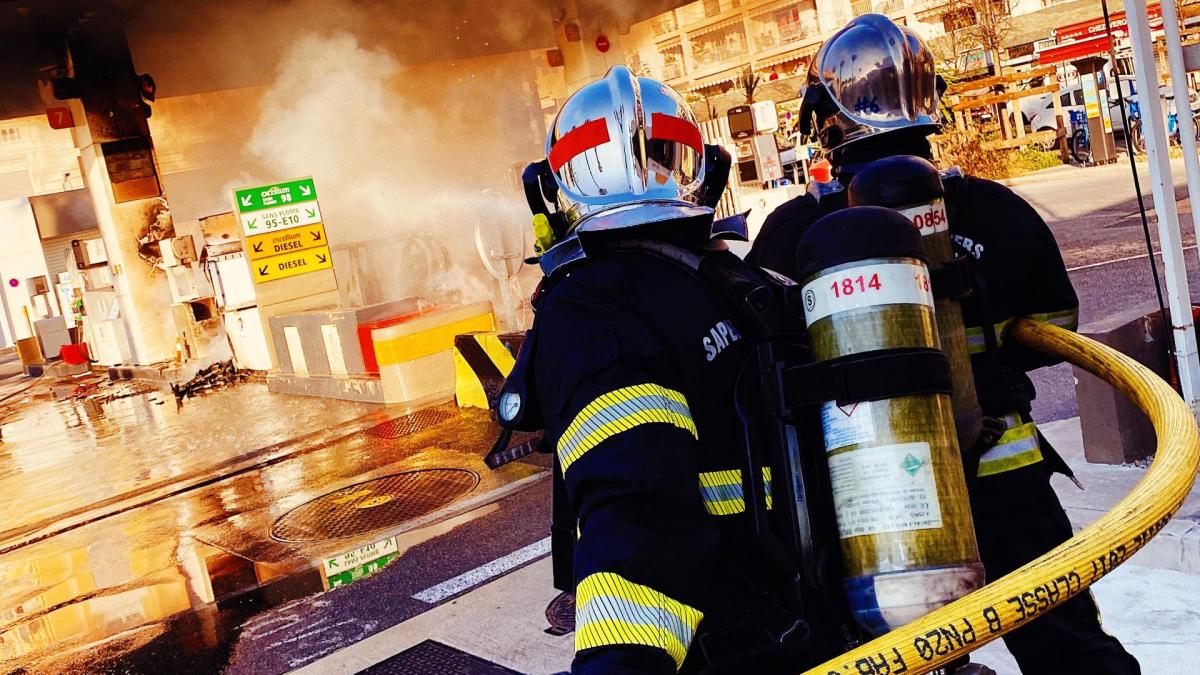 Intervention feu de voiture Pompiers de Nice
